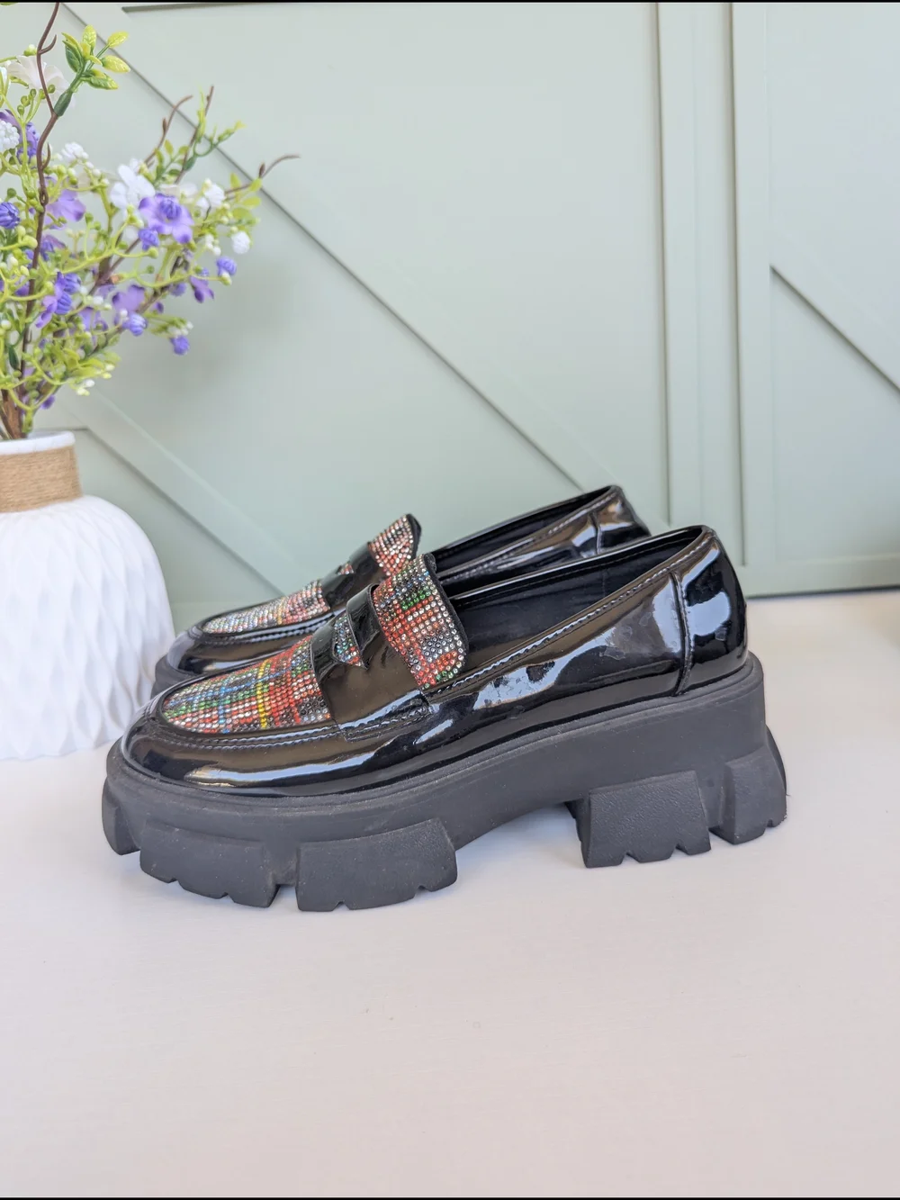 Betsey Johnson Barrie Black Patent Loafers with Pink Signature